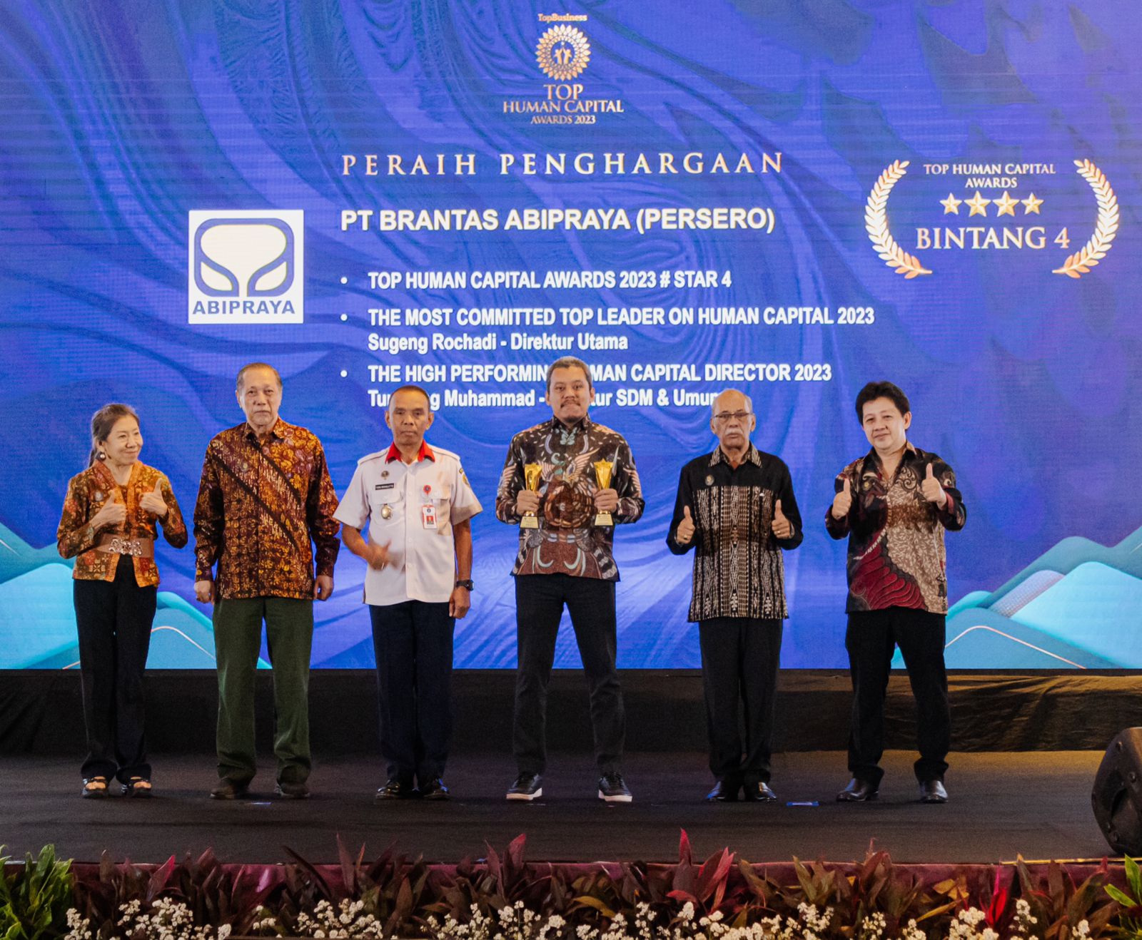 Terus Bertranformasi di Bidang Human Capital, Brantas Abipraya Raih Penghargaan Top HC award 2023