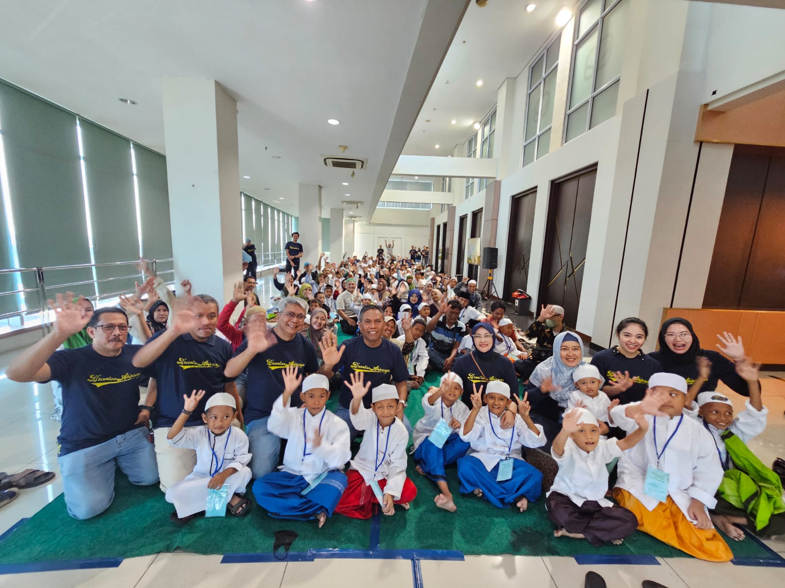 Hundreds of Children Enthusiasticly Participate in the Mass Circumcision held by Brantas Abipraya