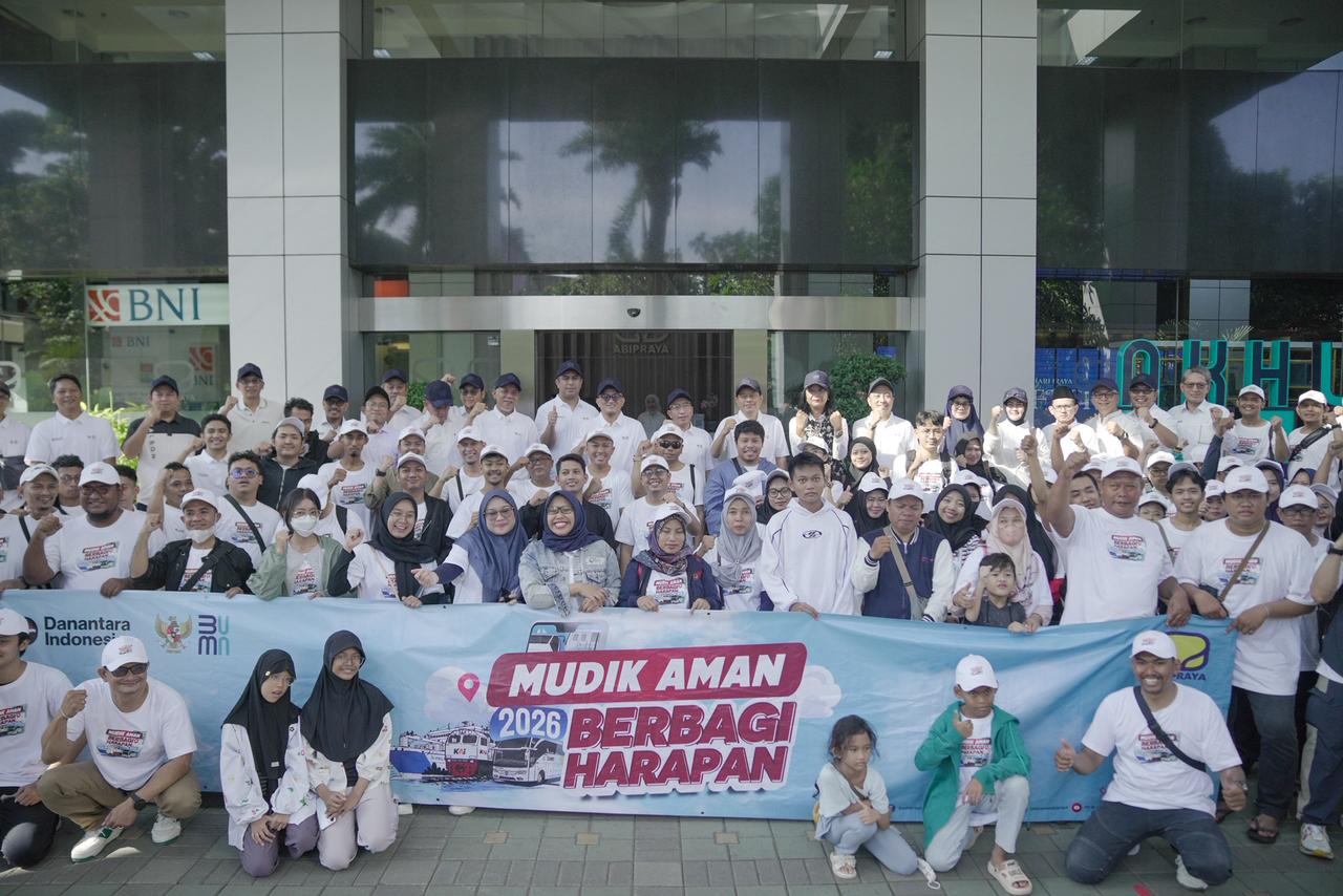 Brantas Abipraya memberangkatkan 240 peserta mudik tahun 2026