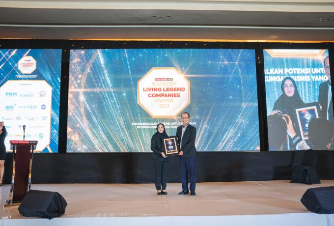 Kinerja Baik 2023, Brantas Abipraya Raih Penghargaan Indonesia Living Legend Companies Awards 2024