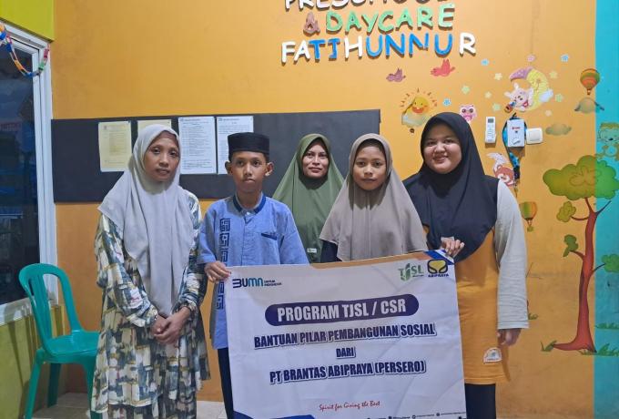 Bantuan Pilar Pembangunan Sosial, Abipraya Peduli melakukan santunan anak yatim melalui program TJSL